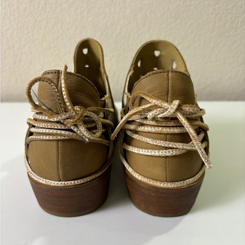 Musse & Cloud White Cutout Leather Ankle Booties with Brown Heel - Picture 6 of 11